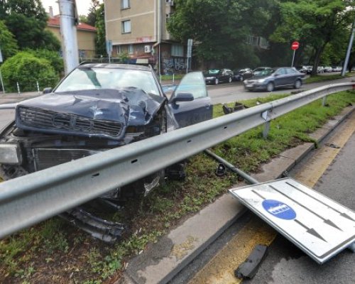 24-ма пострадали в 18 тежки катастрофи в страната за денонощието