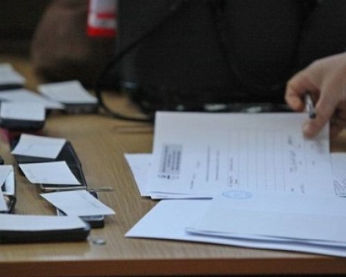 Важно за зрелостниците! Последен ден за служебни бележки-без тях няма да бъдат допуснати до матура