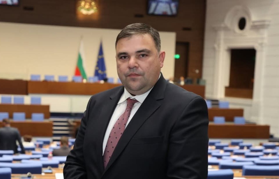 Депутатът от ГЕРБ Костадин Стойков ще сигнализира за проблеми с електрозахранването в няколко села в община Петрич