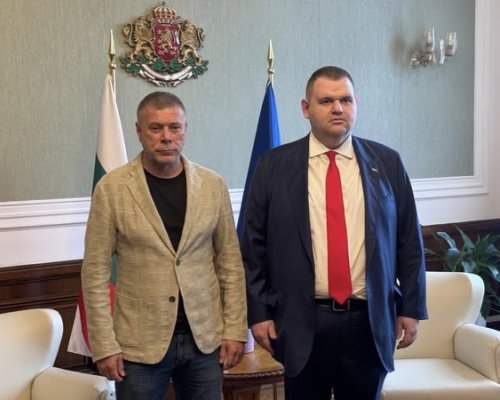 Делян Пеевски, лидер на ДПС и ПГ на ДПС-НОВО НАЧАЛО прие кмета на Горна Оряховица