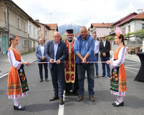 Улица Солун в Банско с нов облик