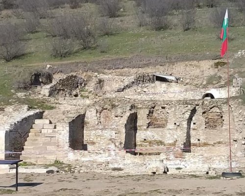 Полските иманяри от Хераклея Синтика са извън ареста без право да напускат България