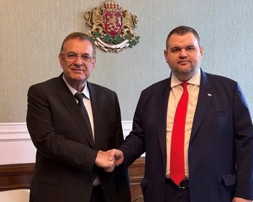 Джевдет Чакъров се отказа от делото за изключването на Пеевски от ДПС