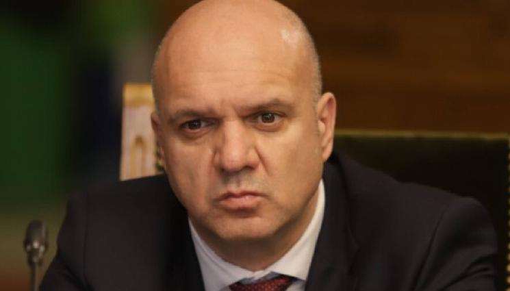 Защо понижиха шефа на ГДБОП? Направиха го зам.-директор на ГД Национална полиция! Защо понижиха шефа на ГДБОП? Направиха го зам.-директор на ГД Национална полиция!