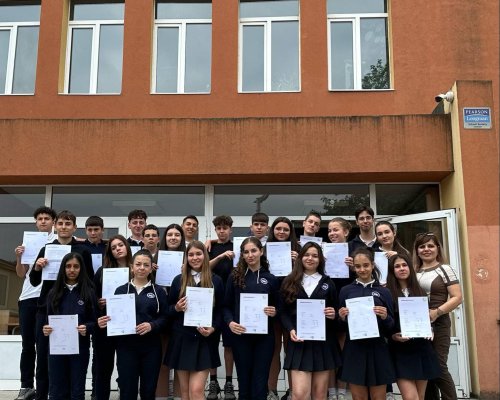 Ученици от Математическата гимназия в Благоевград с отлично представяне на изпити в Гьоте-институт и TestDaF