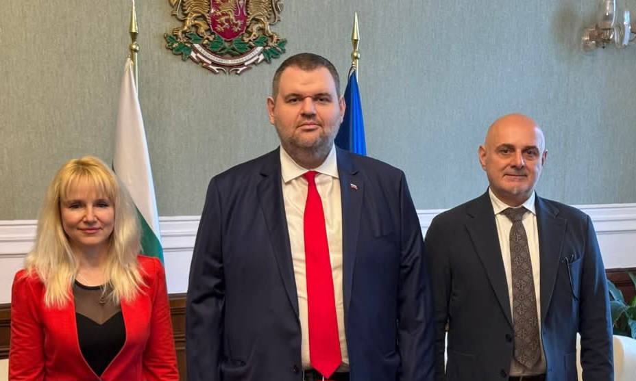 Делян Пеевски възложи на депутатите от Видин план за подкрепа на хората в най-бедния регион в страната Делян Пеевски възложи на депутатите от Видин план за подкрепа на хората в най-бедния регион в страната
