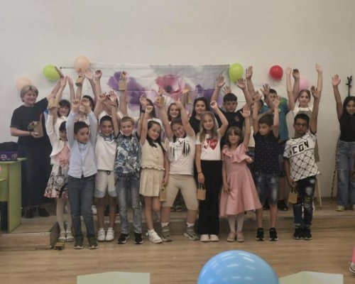 Ученици от Симитли подготвиха тържество за края на учебната година