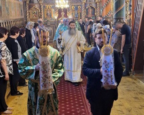 Банско празнува храмовия празник Петдесетница