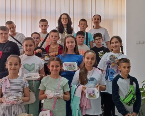 Четвъртокласници от с. Горно Краище разгледаха читалището в Белица