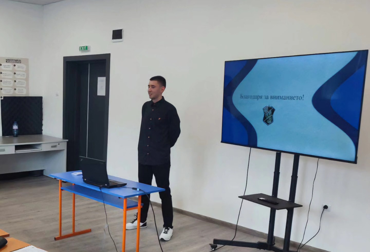УЧЕНИК ОТ БАНСКО С БЛЕСТЯЩ УСПЕХ НА МАТУРАТА ПО БЕЛ УЧЕНИК ОТ БАНСКО С БЛЕСТЯЩ УСПЕХ НА МАТУРАТА ПО БЕЛ