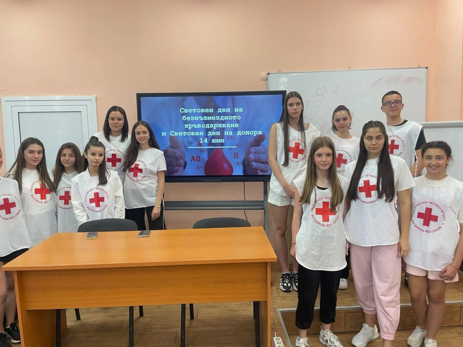 Ученици от Разлог се вдъхновиха от лекция за кръводаряването Ученици от Разлог се вдъхновиха от лекция за кръводаряването