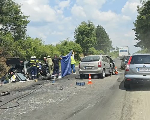 84-годишен предизвика ПТП с жертва и трима ранени край Малиново