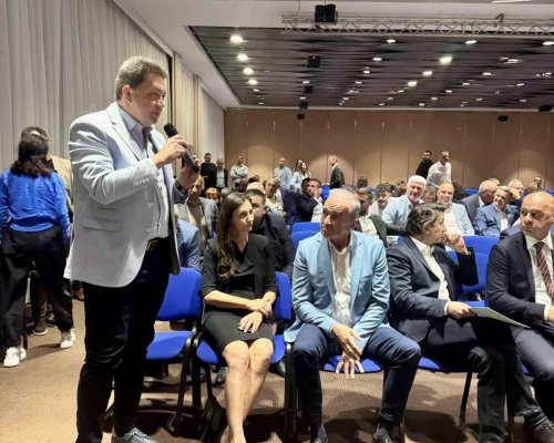 Кметът Димитър Бръчков постави пред премиера Росен Желязков въпроса с мораториума върху разпореждането от страна на общините
