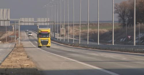 Отварят за тирове прохода Петрохан Отварят за тирове прохода Петрохан