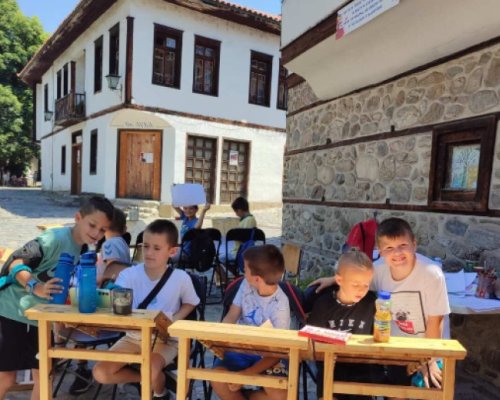 Започна Лятната академия за деца в Благоевград