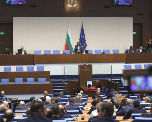 Край на името  ДПС-ДПС : НС реши групата около Ахмед Доган да смени името си