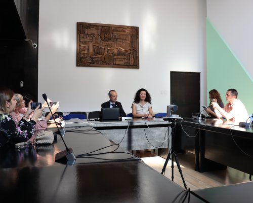Кметът Байкушев предявява иск за собствеността на имота в парк  Ловен дом , за който бе отказано разрешение за жилищно строителство  /ВИДЕО/
