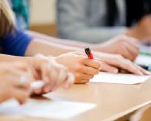 МОН публикува верните отговори на НВО по математика след 7 клас