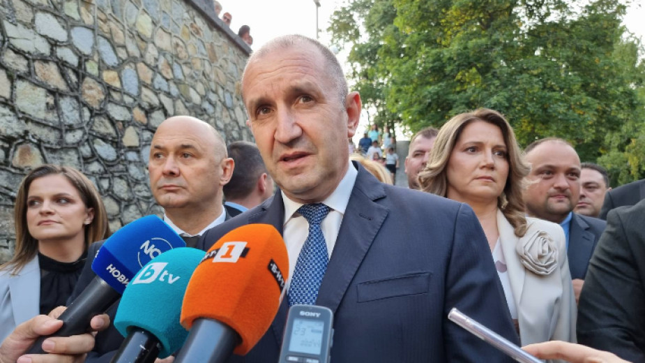 Румен Радев: Държавата е безпомощна срещу покачването на цените Румен Радев: Държавата е безпомощна срещу покачването на цените