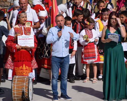 Сандански отново се превърна в сцена на българските традиции, ритми и багри