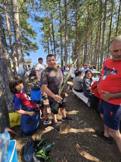 Летен празник на ловно-рибарските дружинки на село Брежани и село Сенокос Летен празник на ловно-рибарските дружинки на село Брежани и село Сенокос