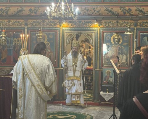 190 години храм  Св. Св. апостоли Петър и Павел  в Добринище: Тържествена литургия с участието на Митрополит Серафим