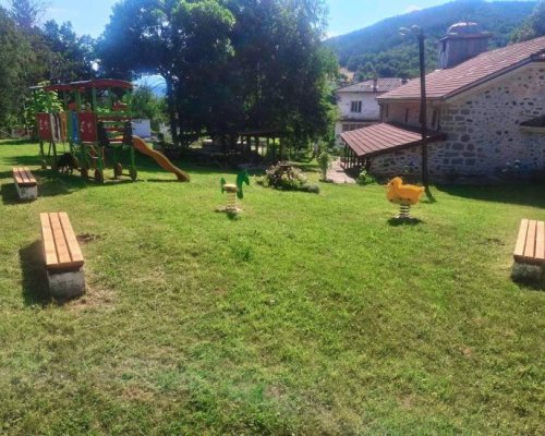 Село Градево се подготвя за празника на своята кукерска група