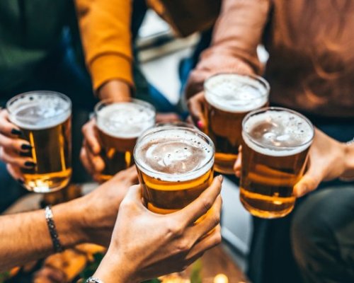 10 причини пиенето на бира да е полезно