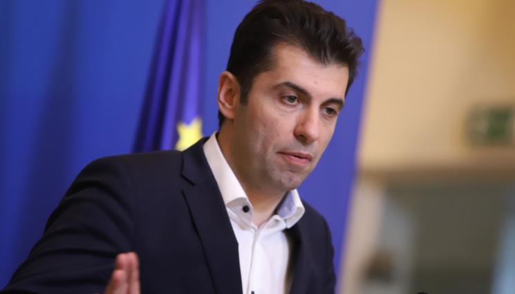 КОРУПЦИОННИЯТ СКАНДАЛ: Пороят от оставкии в ПП не секва!