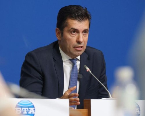 Кирил Петков обяви, че подава оставка като депутат