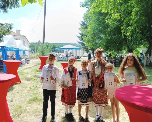 ДФГ  Буки” в Сандански с редица отличия на фолклорен фестивал