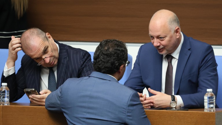 Вот на недоверие номер 3: Депутатите гласуват в петък по обяд