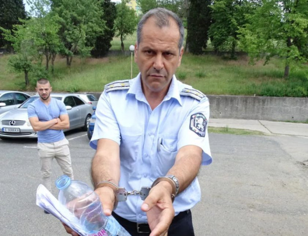 Бившият шеф на КАТ-Благоевград е оправдан на още една инстанция за скандала със специалните номера на колите срещу подкуп