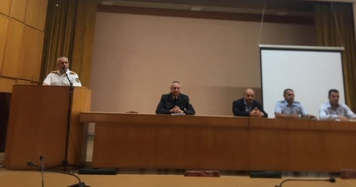 Наградиха 137 служители на полицията и пожарната в Кюстендилско