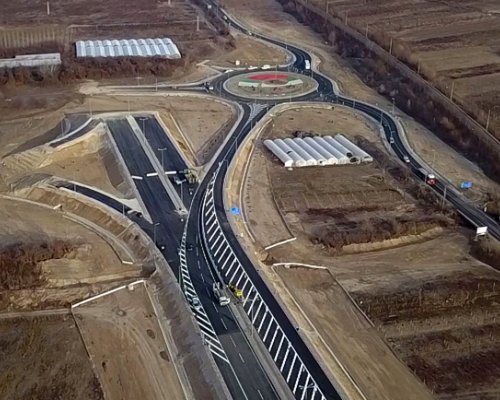 ТИР паркинг, търговска зона и пазар на новата отсечка до Кресна