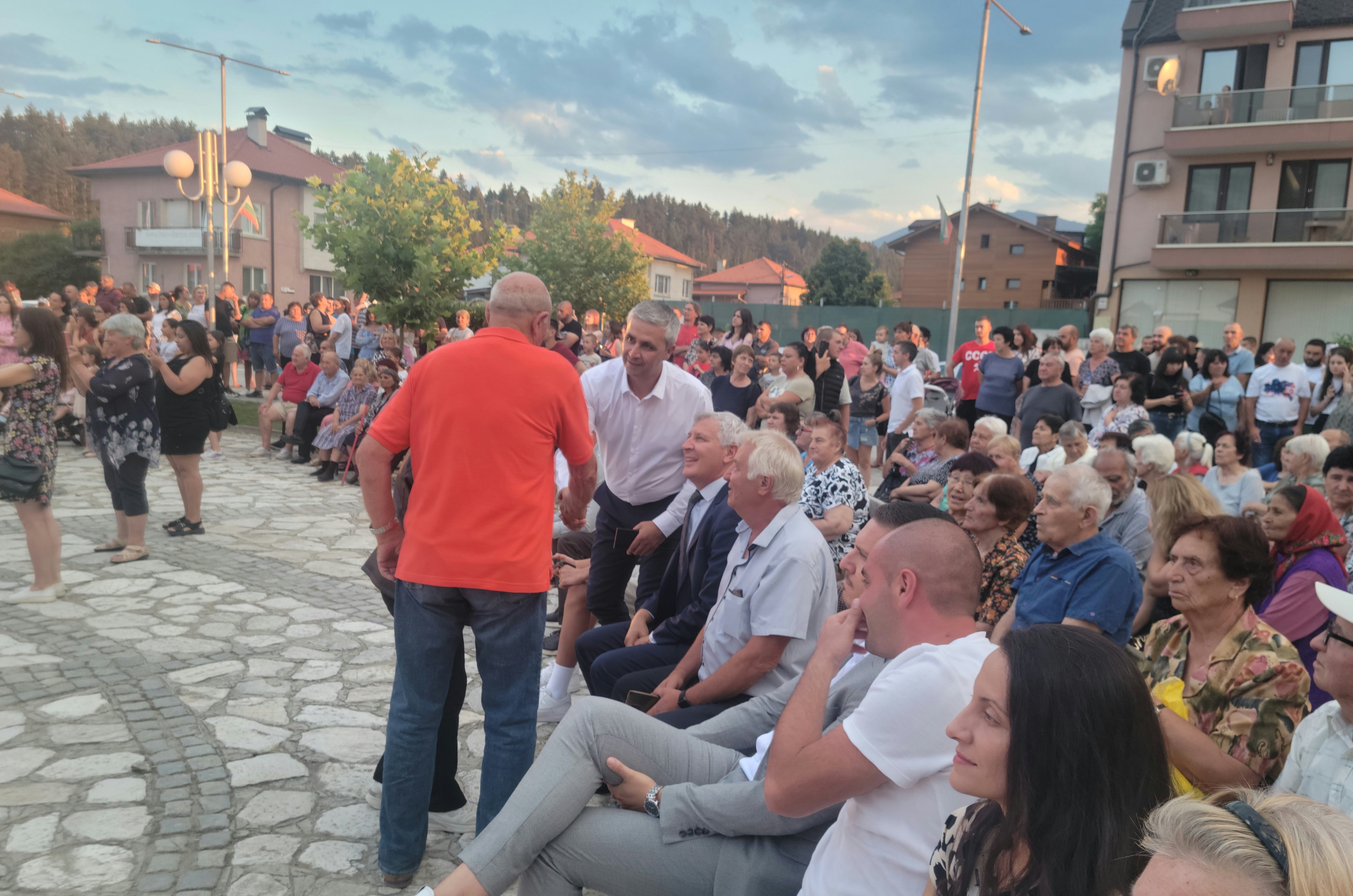 Разложкото село Баня, един от водещите СПА курорти в България отбеляза празника си със самодейци, гости и поглед към бъдещето