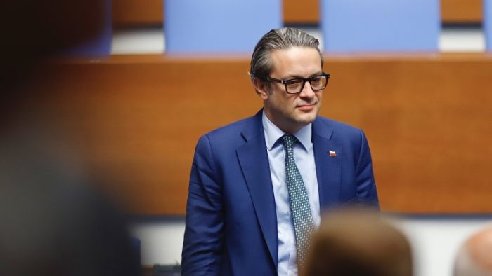 Правителството не зависи само от Пеевски ГЕРБ е незаобиколимият фактор Правителството не зависи само от Пеевски ГЕРБ е незаобиколимият фактор