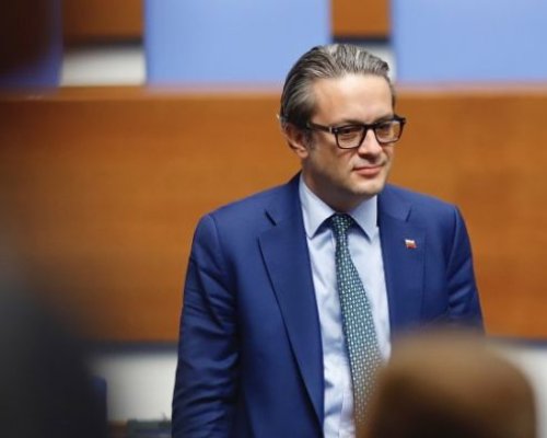 Правителството не зависи само от Пеевски  ГЕРБ е незаобиколимият фактор