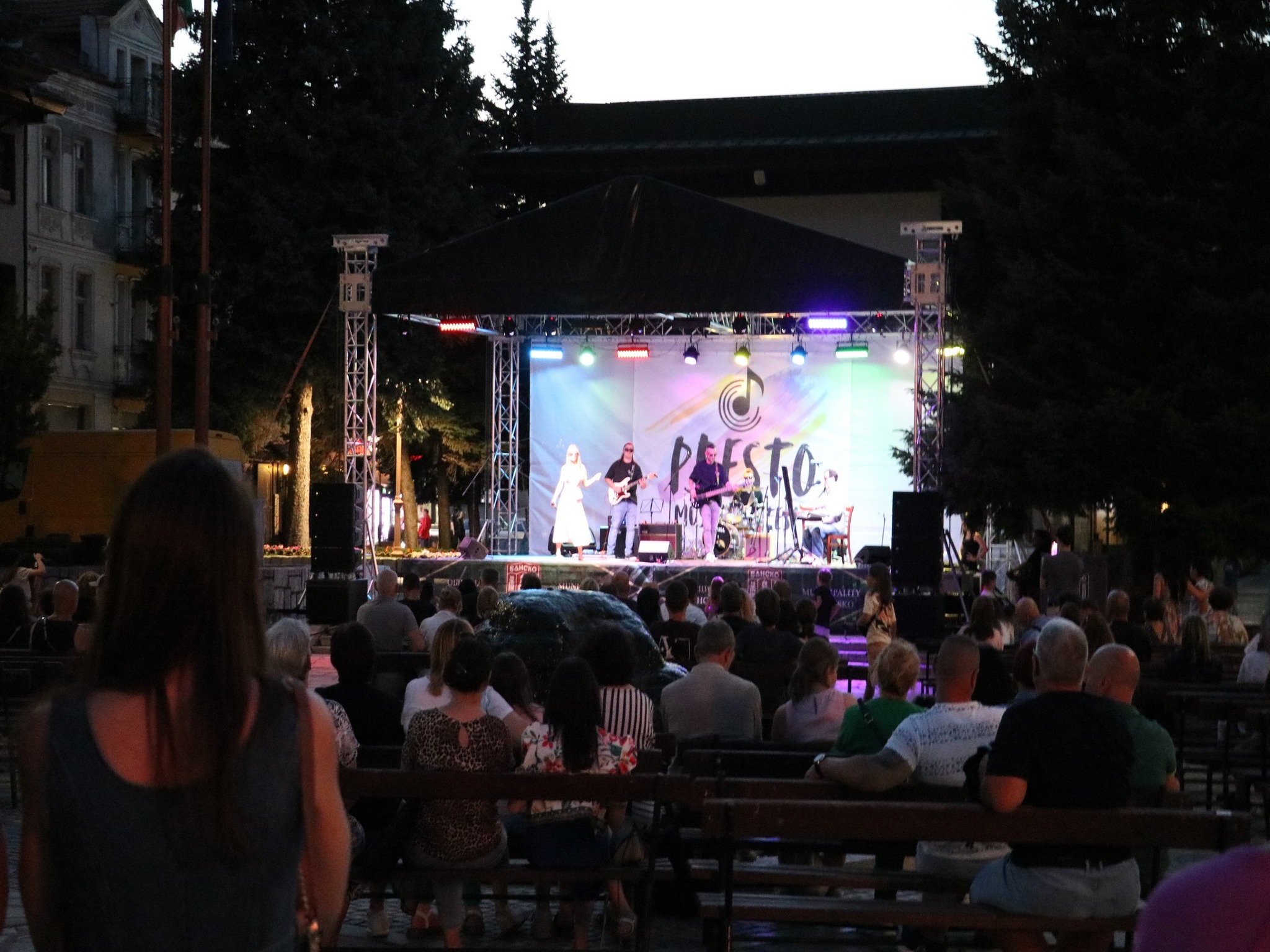 Арт фиеста в Банско: PRESTO MUSIC ART FEST 2025 потопи града в изкуство и празнична атмосфера Арт фиеста в Банско: PRESTO MUSIC ART FEST 2025 потопи града в изкуство и празнична атмосфера