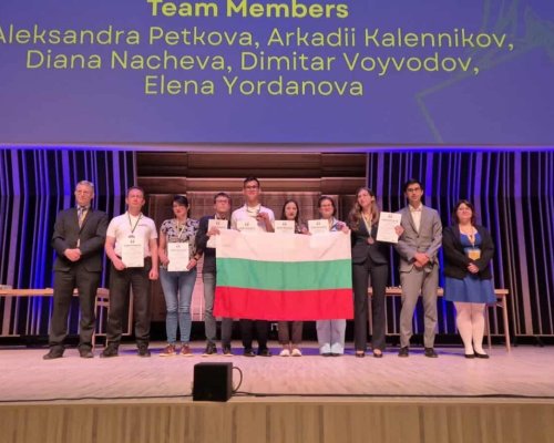 Ученици на ПМГ в Благоевград сред най-добрите млади физици в света