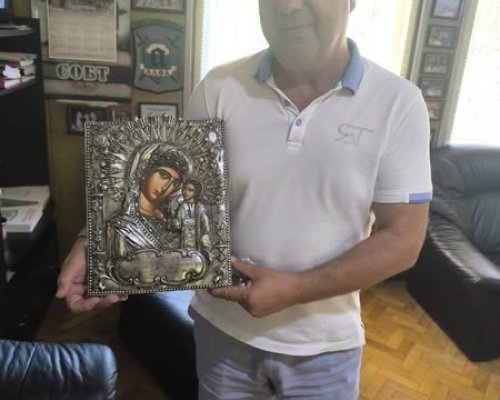 Чудотворна икона на Казанската Богородица пристигна в храм  Св. Георги Победоносец  в село Габрово