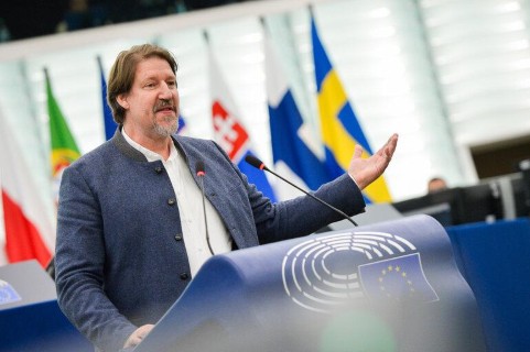 ЕС готви тежък доклад за Северна Македония ЕС готви тежък доклад за Северна Македония