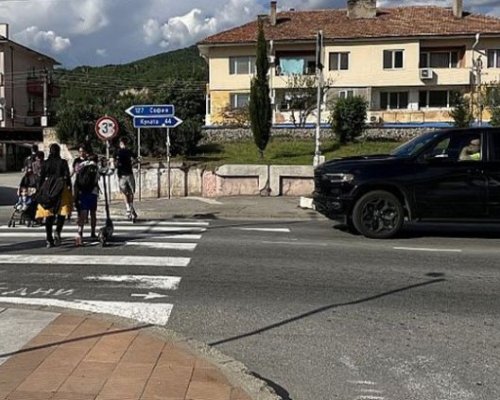 Пътни полицаи ще регулират движението в Кресна