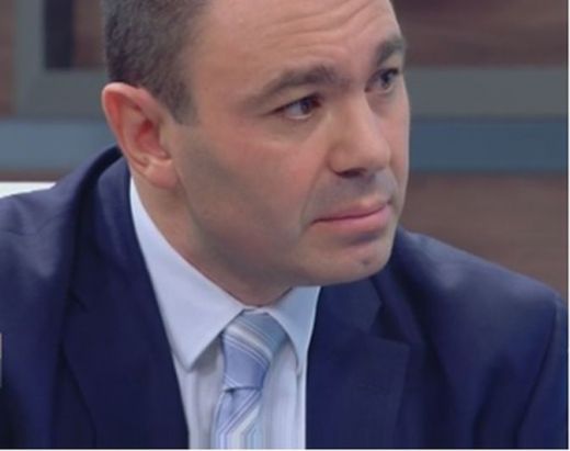 Светлозар Лазаров разцепи Радан! ДСБ натискали бившия главен секретар и цялото МВР Светлозар Лазаров разцепи Радан! ДСБ натискали бившия главен секретар и цялото МВР