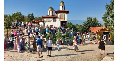 Вярващи превръщат село Рупите в духовно средище Вярващи превръщат село Рупите в духовно средище