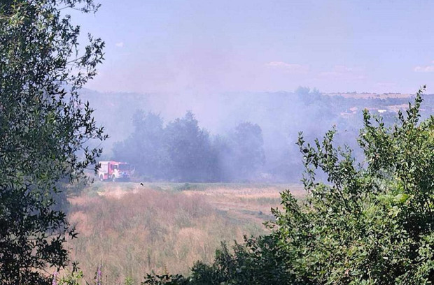 Активни пожари край Кочериново и в Рила