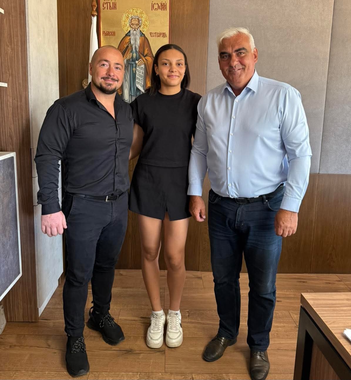 Парична премия от дупнишката местна власт за световната шампионка Никол Окоро