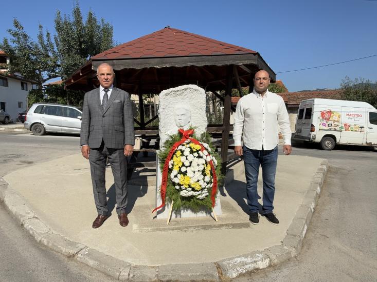 Ученици и общественици в Крупник почетоха Левски