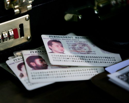 Таксата от 250 долара за туристи в САЩ влиза в сила скоро, разтревожи сектора