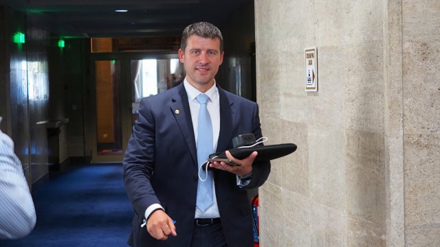 Ивелин Михайлов: В диктатура сме, парламентът трябва да бъде разпуснат Ивелин Михайлов: В диктатура сме, парламентът трябва да бъде разпуснат